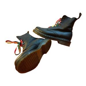 Dr. Martens Women's 1460 Pascal Virginia Leather Combat Boots Size 7